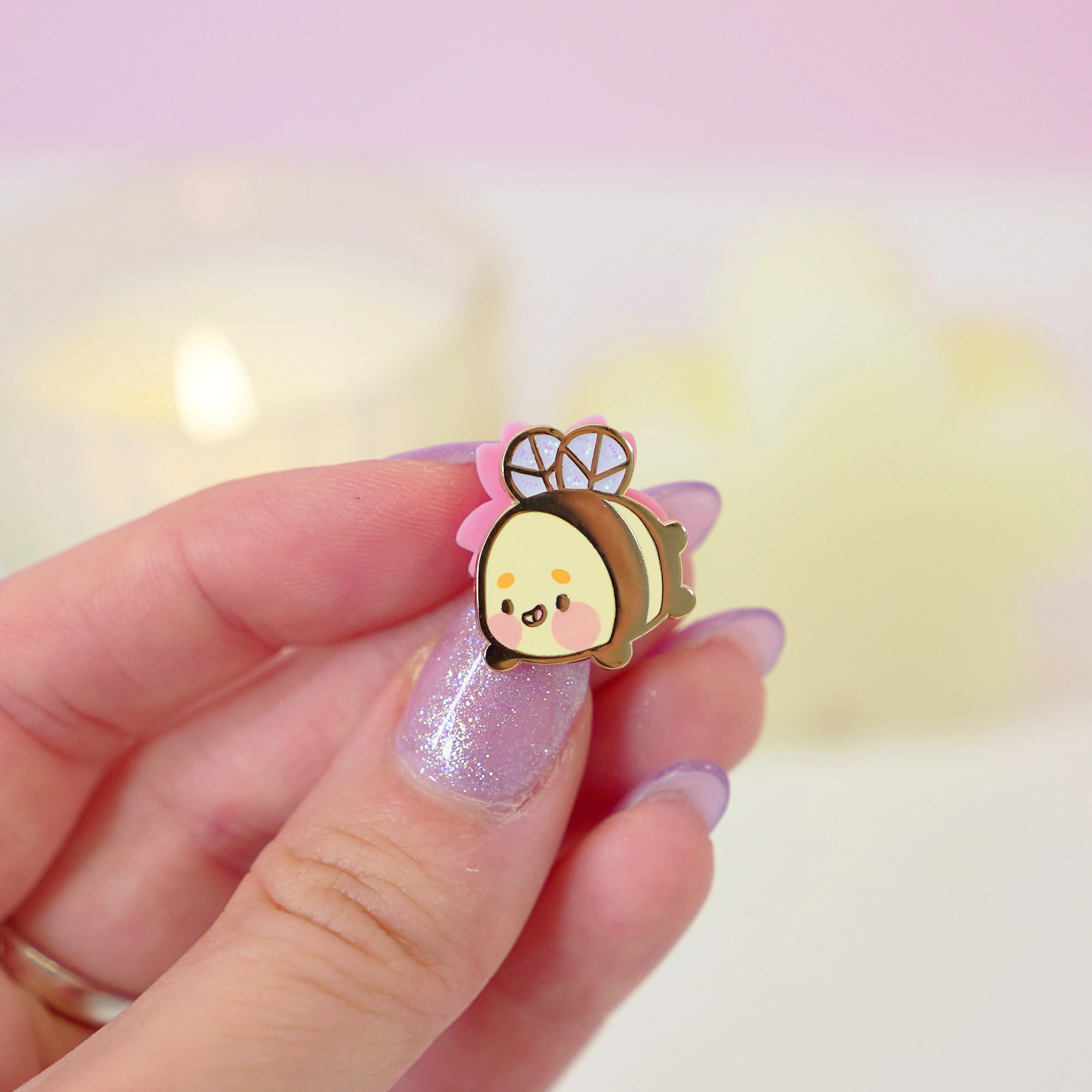 Bumblebutt Glittery Wing Enamel Pin | Kawaii Bumblebee Pin | Cute Bee Accessory